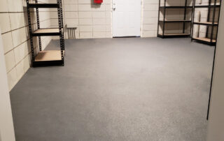 ROFF Maintenance Shop 3 clean Right-On FiberFlex flooring, commercial flooring, water proof flooring, non skid flooring, impact resistant flooring, chemical resistant flooring, slip resistant flooring, 20 year warranty flooring, bacteria resistant flooring, microbe resistant flooring